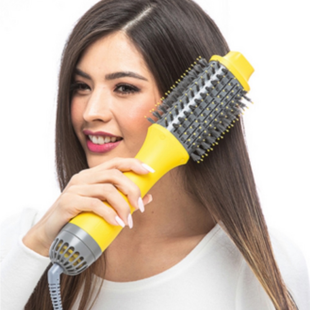 Double shot oval blow dryer-brush